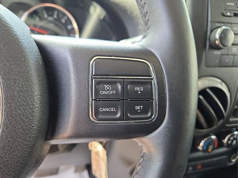 Used 2015 Jeep Wrangler Unlimited Sport w/ Quick Order Package 24S AWD/4WD image 22