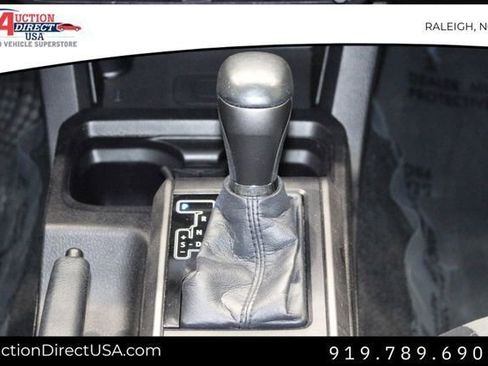Used 2021 Toyota Tacoma TRD Off-Road AWD/4WD image 40