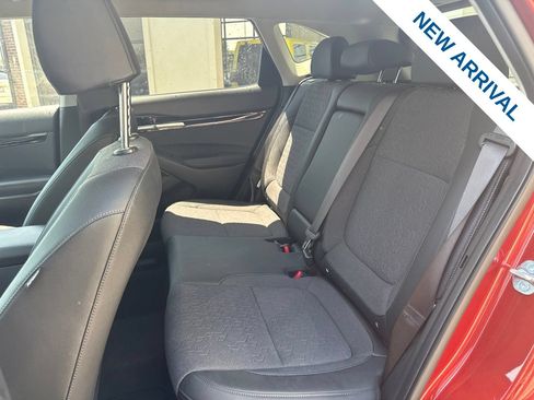 Used 2025 Kia Seltos S AWD/4WD image 14