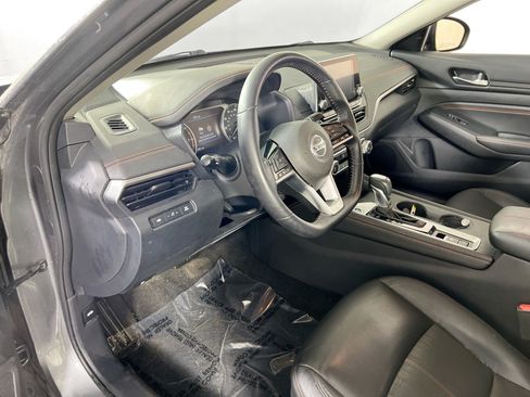 Used 2020 Nissan Altima 2.5 SR AWD/4WD image 9