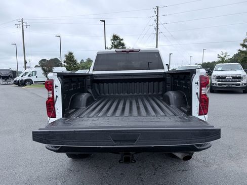 Used 2024 Chevrolet Silverado 2500 Custom w/ Custom Convenience Package AWD/4WD image 9