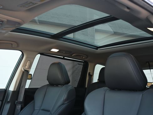 Certified 2025 Subaru Ascent Limited image 29