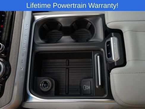 New 2026 Ford Expedition Platinum w/ Driver's Package image 24