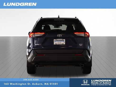 Used 2022 Toyota RAV4 XLE Premium AWD/4WD image 31