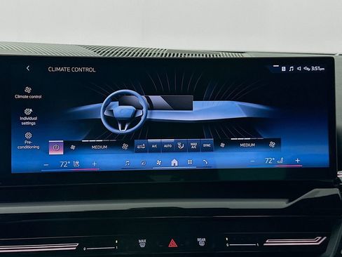 Used 2025 BMW 530i w/ Premium Package image 16