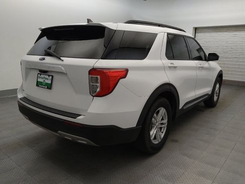 Used 2023 Ford Explorer XLT w/ Equipment Group 202A RWD image 9