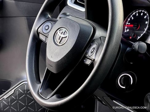 Used 2022 Toyota RAV4 LE image 26