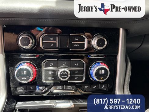 Used 2023 GMC Yukon Denali w/ Denali Reserve Package AWD/4WD image 12