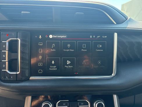 Used 2023 GMC Yukon XL Denali w/ Denali Reserve Package image 19