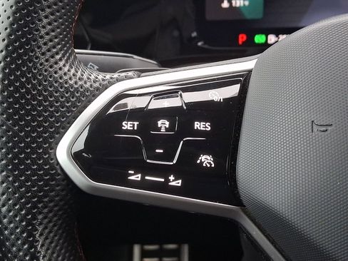 Certified 2023 Volkswagen GTI 40th Anniversary Edition image 21