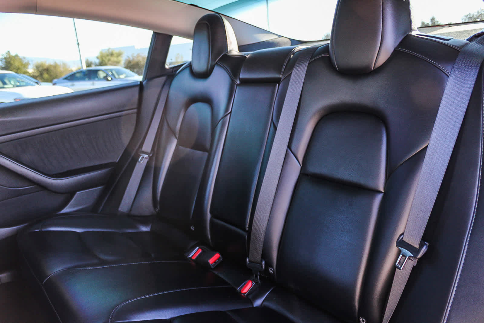 Used 2022 Tesla Model 3 Long Range AWD/4WD image 18