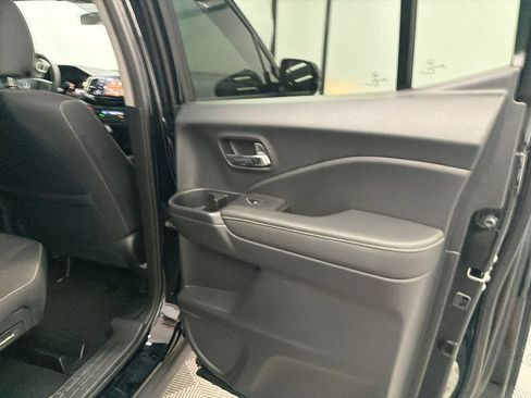 Used 2023 Honda Ridgeline Sport image 16
