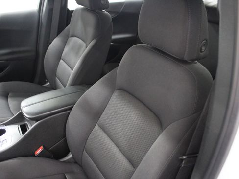 Used 2023 Chevrolet Malibu LT image 6