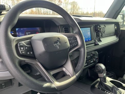 Used 2021 Ford Bronco 4-Door w/ Sasquatch Package image 12