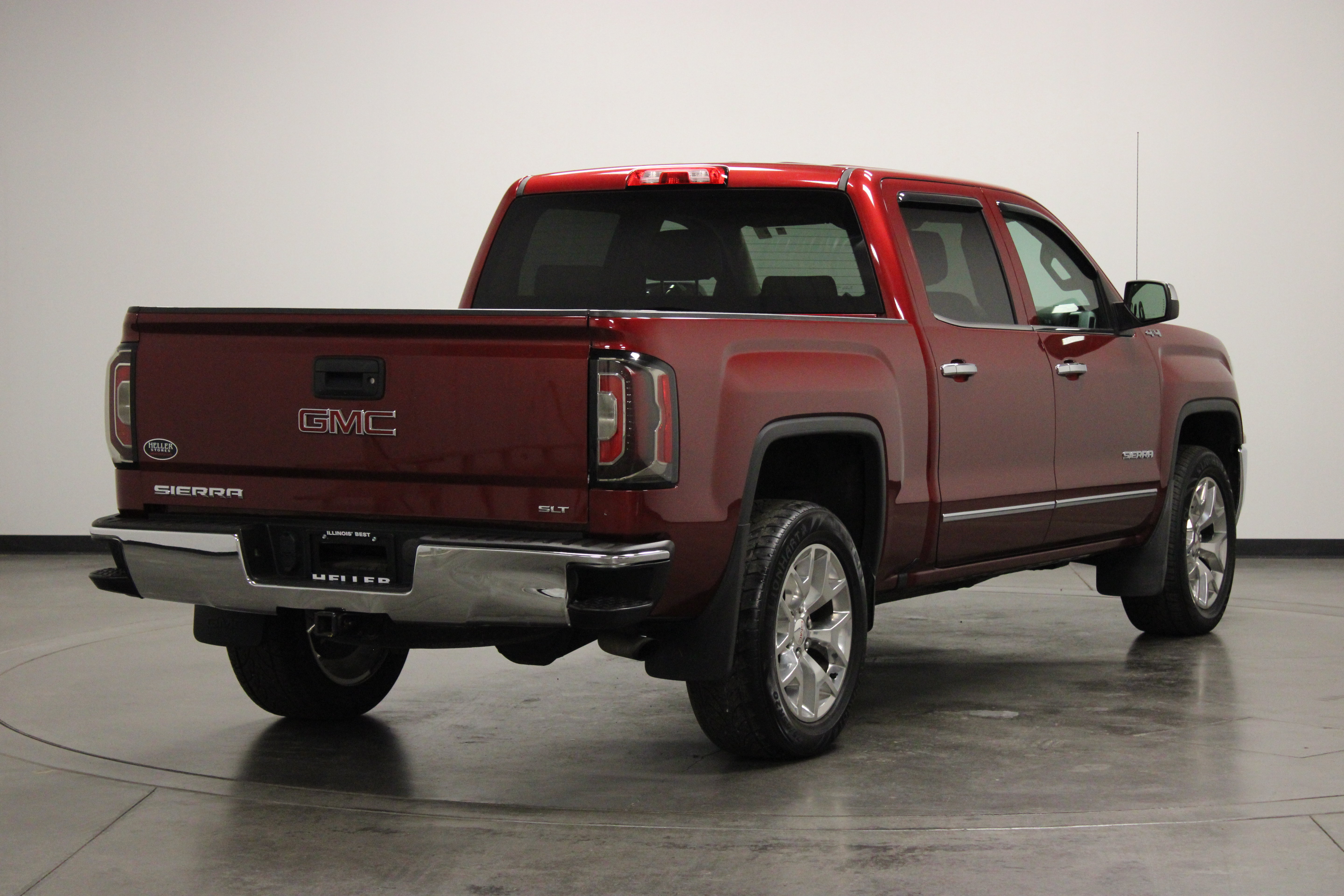 Used 2018 GMC Sierra 1500 SLT w/ SLT Premium Package AWD/4WD image 8