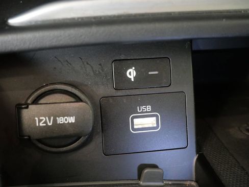 Used 2019 Kia K900 Luxury w/ VIP Package AWD/4WD image 25