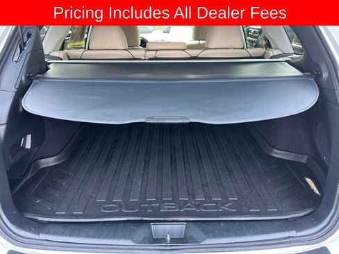 Used 2015 Subaru Outback 3.6R Limited AWD/4WD image 17