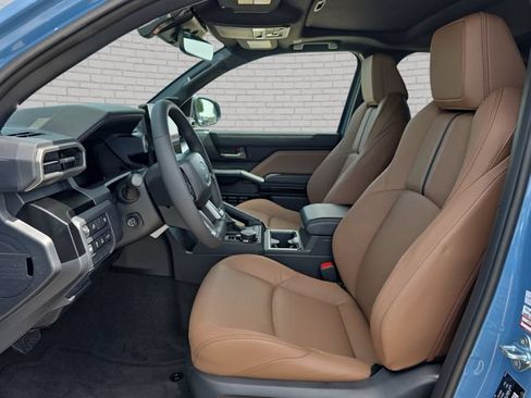 New 2026 Toyota 4Runner Limited AWD/4WD image 15