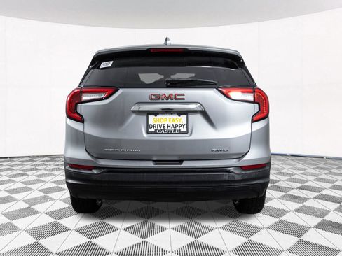 Used 2024 GMC Terrain SLE AWD/4WD image 16