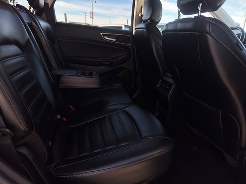 Used 2019 Ford Edge SEL w/ Equipment Group 201A image 21