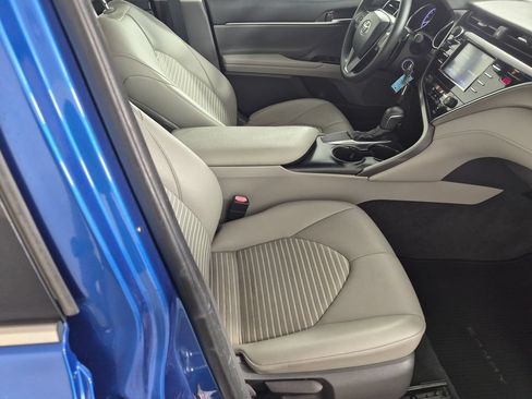 Used 2018 Toyota Camry SE FWD image 27