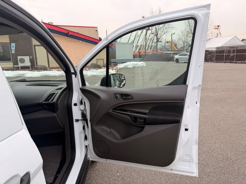 Used 2019 Ford Transit Connect XL image 18