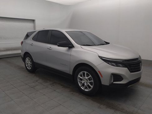 Used 2022 Chevrolet Equinox LT image 11