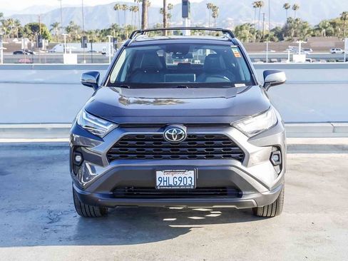 Used 2023 Toyota RAV4 XLE Premium FWD image 3