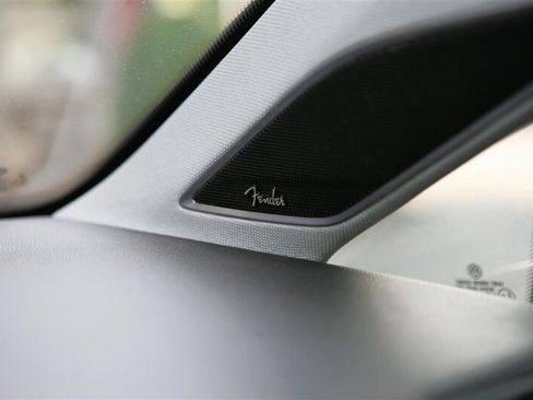 Used 2015 Volkswagen Golf SEL FWD image 28