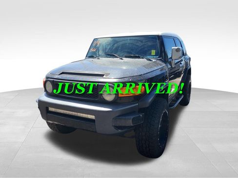 Used 2010 Toyota FJ Cruiser 4WD image 3