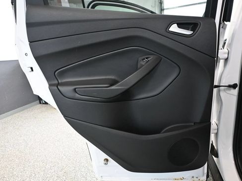 Used 2019 Ford Escape SE AWD/4WD image 36