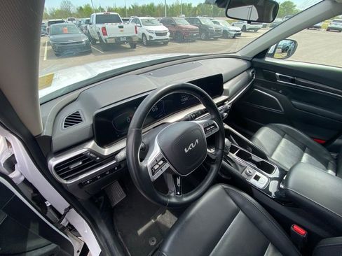 Certified 2025 Kia Telluride S AWD/4WD image 9