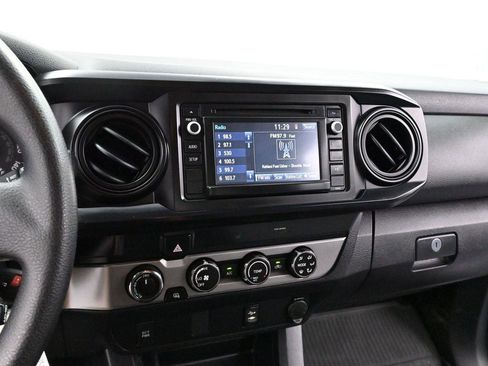 Used 2019 Toyota Tacoma SR w/ SR Convenience Package AWD/4WD image 17