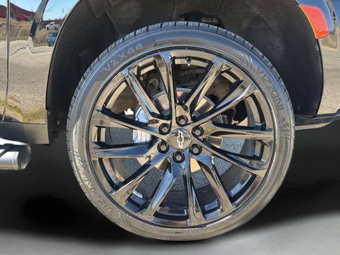 Used 2023 Chevrolet Tahoe Z71 AWD/4WD image 9