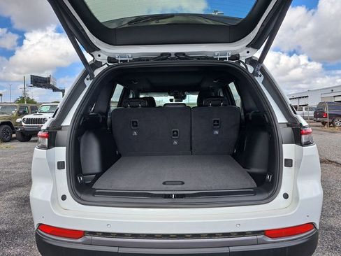 New 2026 Jeep Grand Cherokee Limited w/ Limited Altitude Package RWD image 26