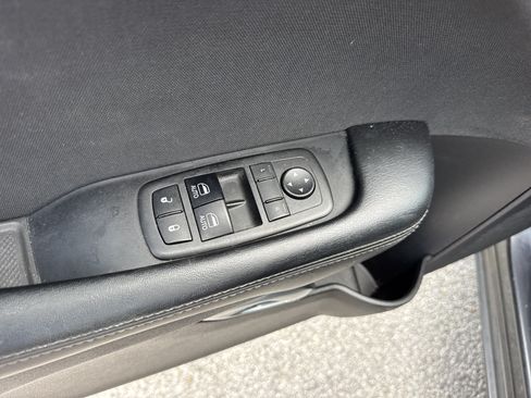 Used 2019 Dodge Challenger SXT AWD/4WD image 28