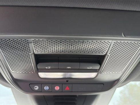 Used 2025 Chevrolet Equinox EV LT w/ Convenience Package image 25