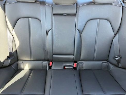 Used 2023 Genesis G70 2.0T image 25