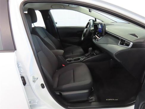 Used 2026 Toyota Corolla LE FWD image 34