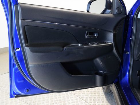 Used 2020 Mitsubishi Outlander Sport SE AWD/4WD image 9