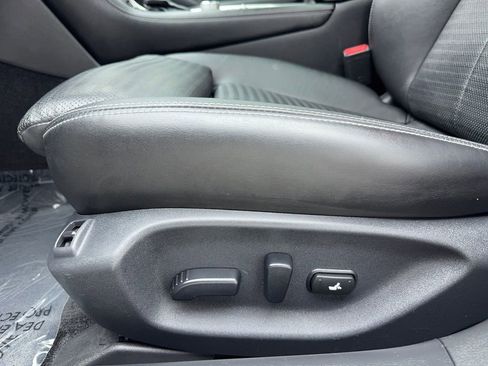 Used 2018 INFINITI Q50 Sport image 38