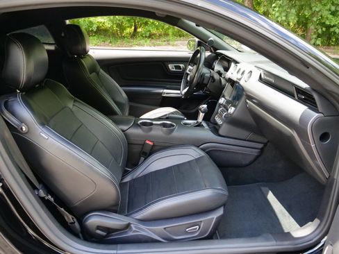Used 2019 Ford Mustang GT Premium w/ GT Performance Package RWD image 23