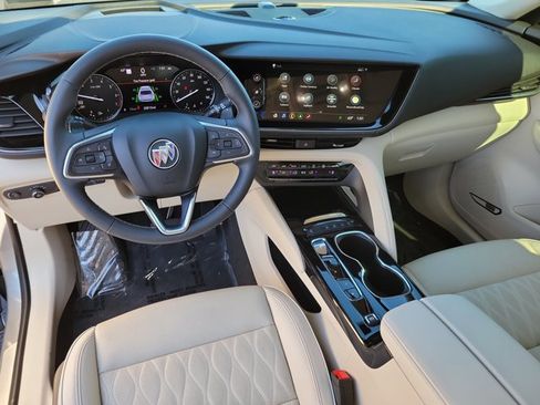 Used 2023 Buick Envision Avenir image 17