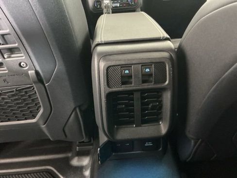 New 2025 Ford Bronco Big Bend w/ Black Diamond Package AWD/4WD image 24