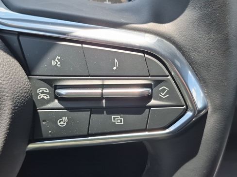 Used 2025 Chevrolet Equinox LT w/ Safety and Technology Package AWD/4WD image 21