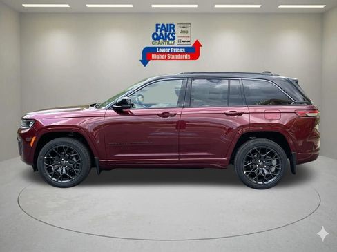 New 2026 Jeep Grand Cherokee Summit AWD/4WD image 8