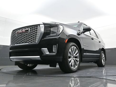 Used 2024 GMC Yukon Denali w/ Denali Reserve Package AWD/4WD image 26
