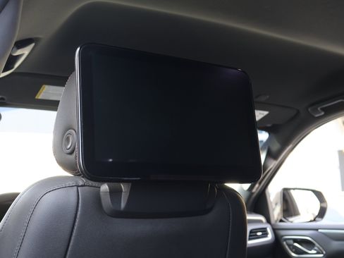 Used 2021 Chevrolet Tahoe RST w/ Luxury Package image 19