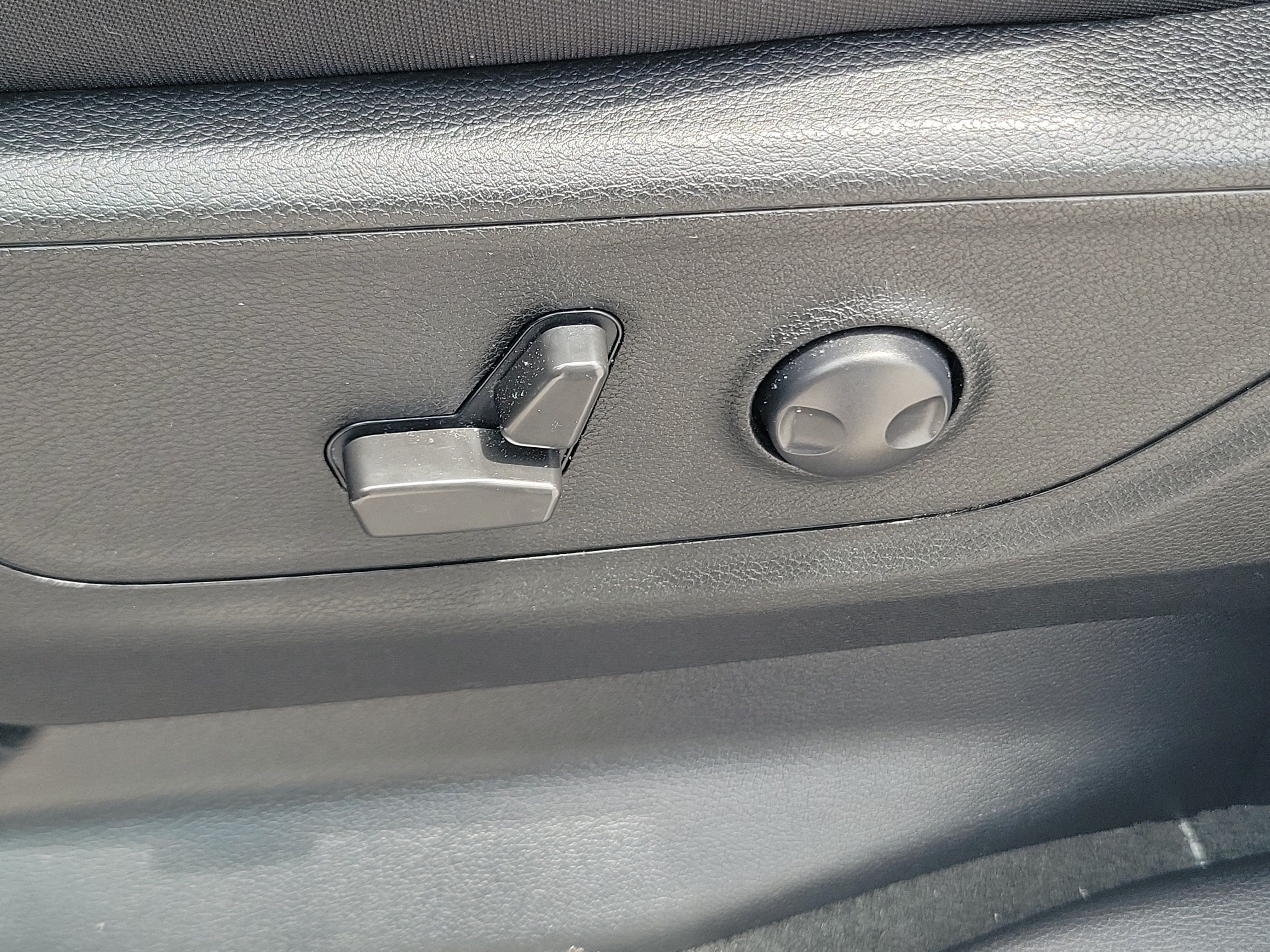 Used 2022 RAM 1500 Big Horn RWD image 13