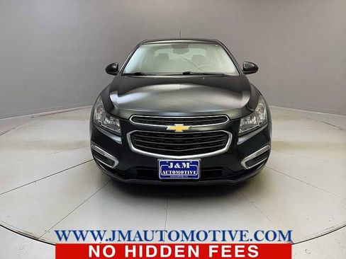 Used 2016 Chevrolet Cruze LT image 8